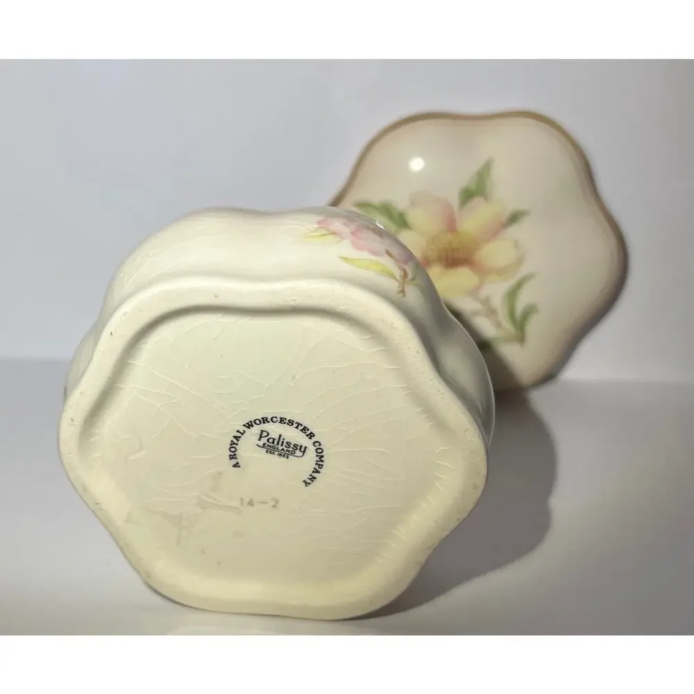 Vintage Retro Porcelain Flower Trinket Box PALISSY Royal Worcester w lid England